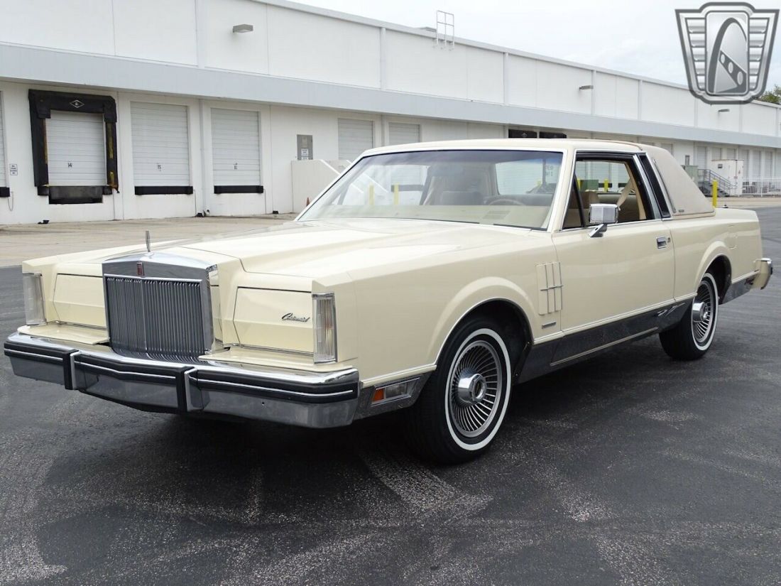 1983 Lincoln Continental Mark VI - photo 7
