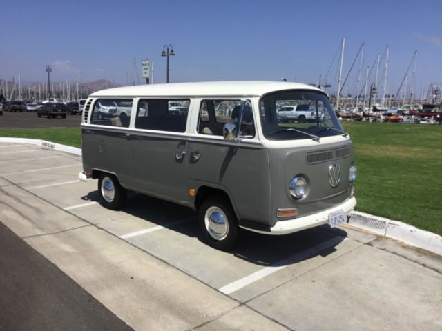 1969 Volkswagen Bus/Vanagon Deluxe - photo 4