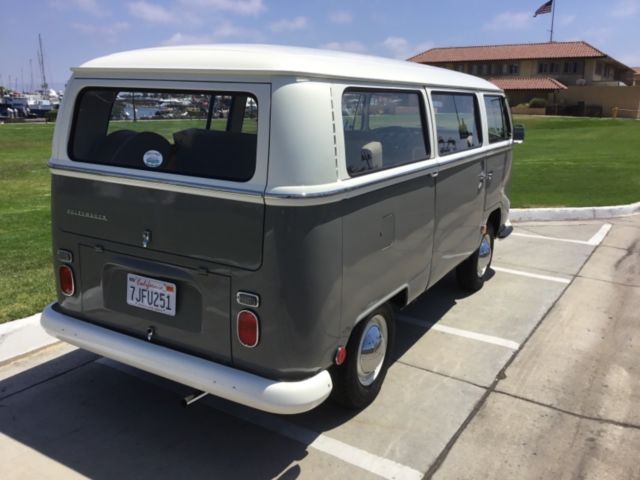 1969 Volkswagen Bus/Vanagon Deluxe - photo 9