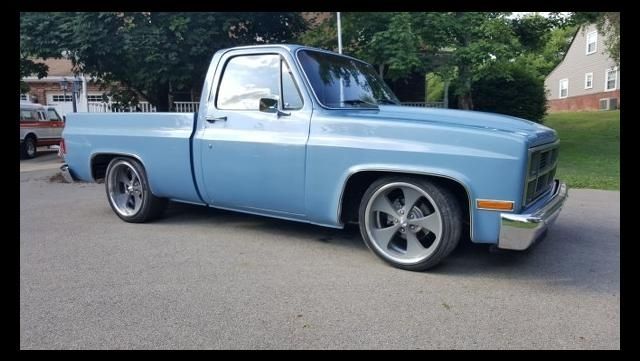 1984 GMC Sierra 1500 Base Standard Cab Pickup 2-Door