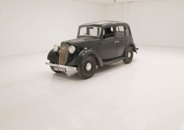 Fresh From Storage/Complete Example/1125cc 4-Cyl/4-Speed Manual/Girling Brakes 1937 Austin 10 Cambridge Saloon
