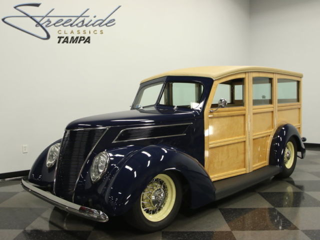 FRESH SHOW QUALITY BUILD, TCI CHASSIS, 4-LINK, COILOVERS, R134 AC, CURRIE 9", A+ 1937 Ford Woody Wagon