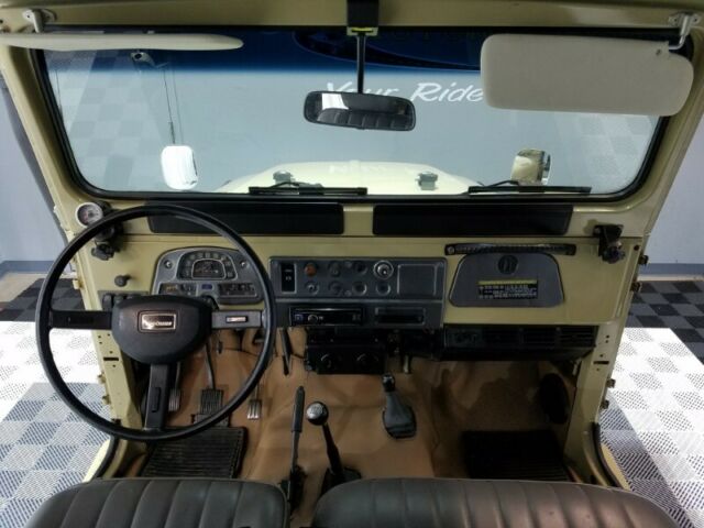 1983 Toyota Land Cruiser FJ40 - photo 12
