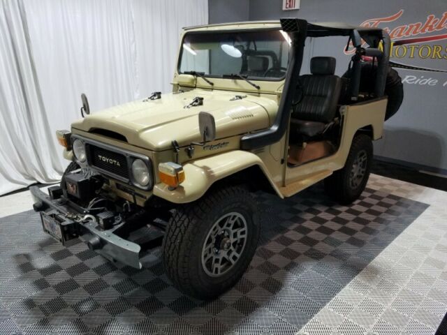 1983 Toyota Land Cruiser FJ40 - photo 2