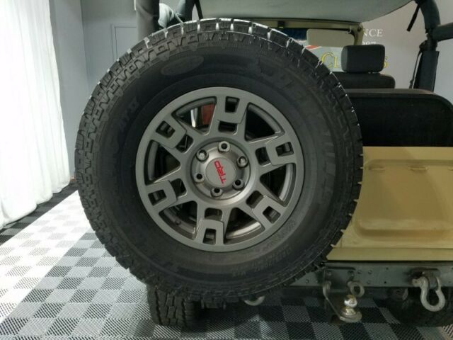 1983 Toyota Land Cruiser FJ40 - photo 7