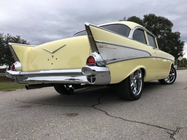 1957 Chevrolet Bel Air/150/210 POST RESTOMOD SHOW CAR COUPE - photo 4