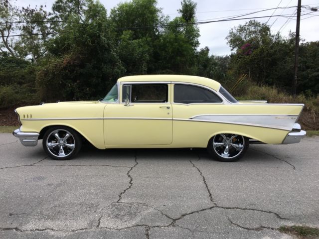 1957 Chevrolet Bel Air/150/210 POST RESTOMOD SHOW CAR COUPE - photo 5
