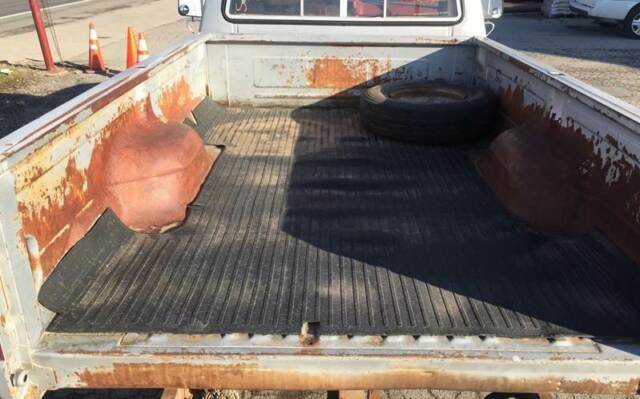 1983 Ford F-250 XL 2dr 4WD Standard Cab LB HD - photo 11