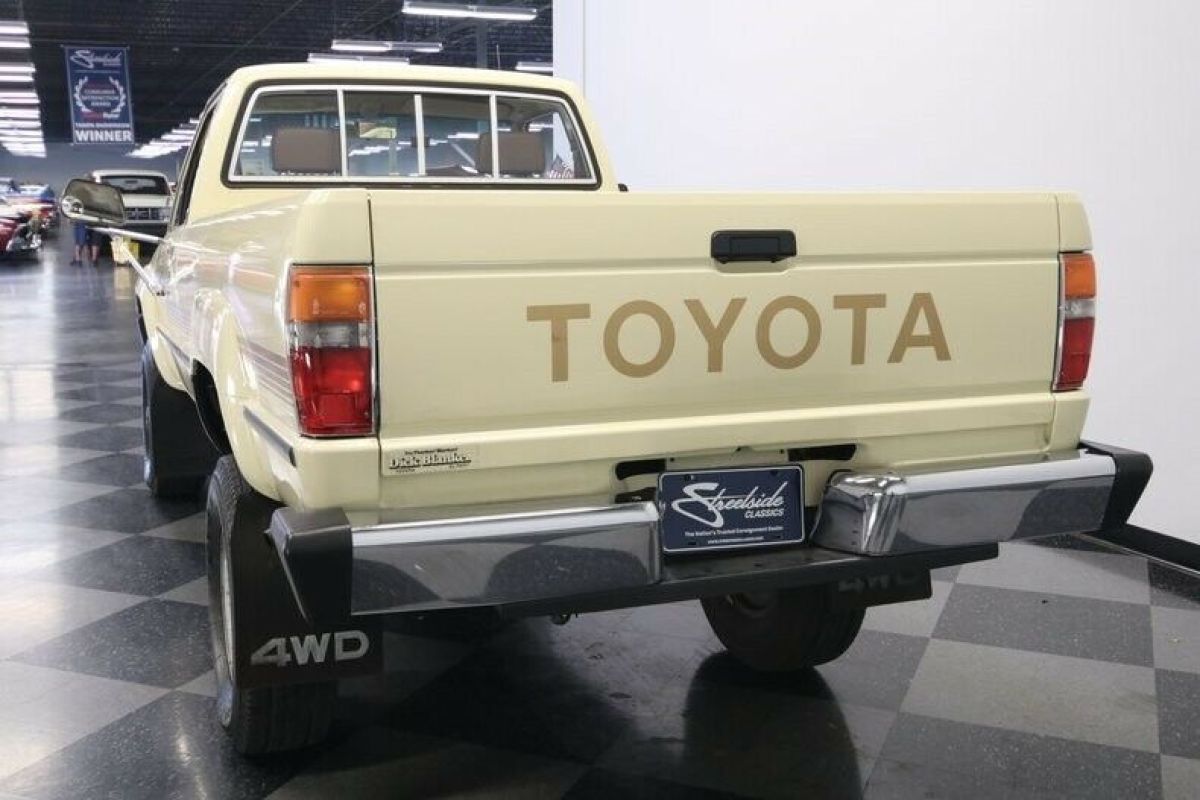 1986 Toyota Pickup 4X4 - photo 11