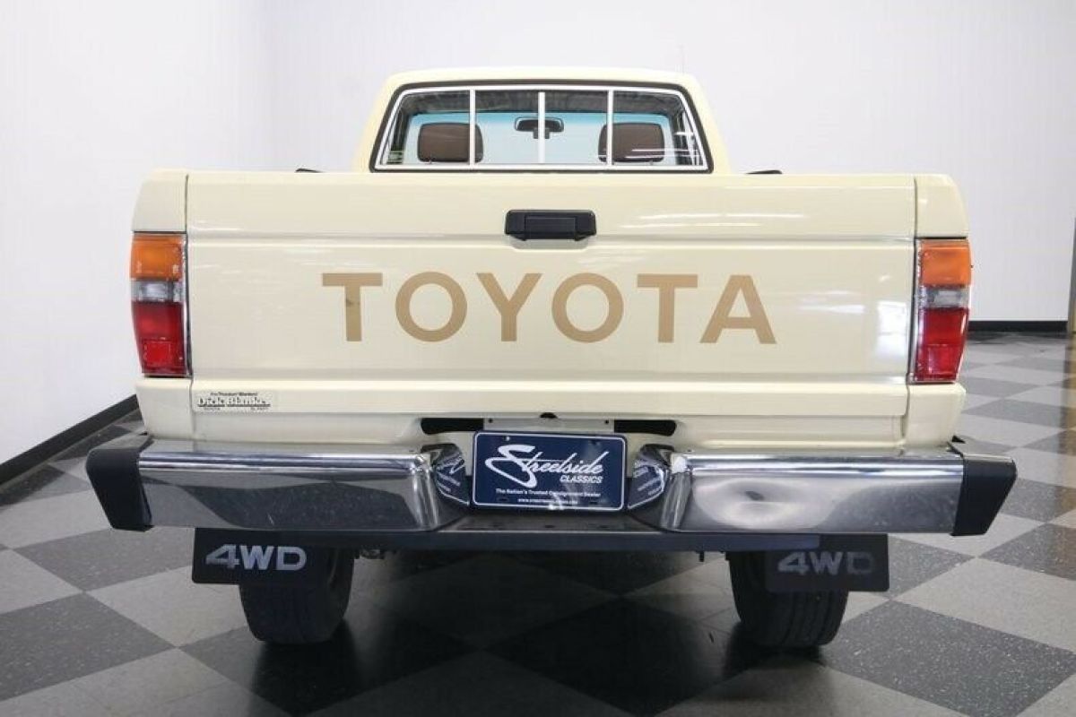 1986 Toyota Pickup 4X4 - photo 12