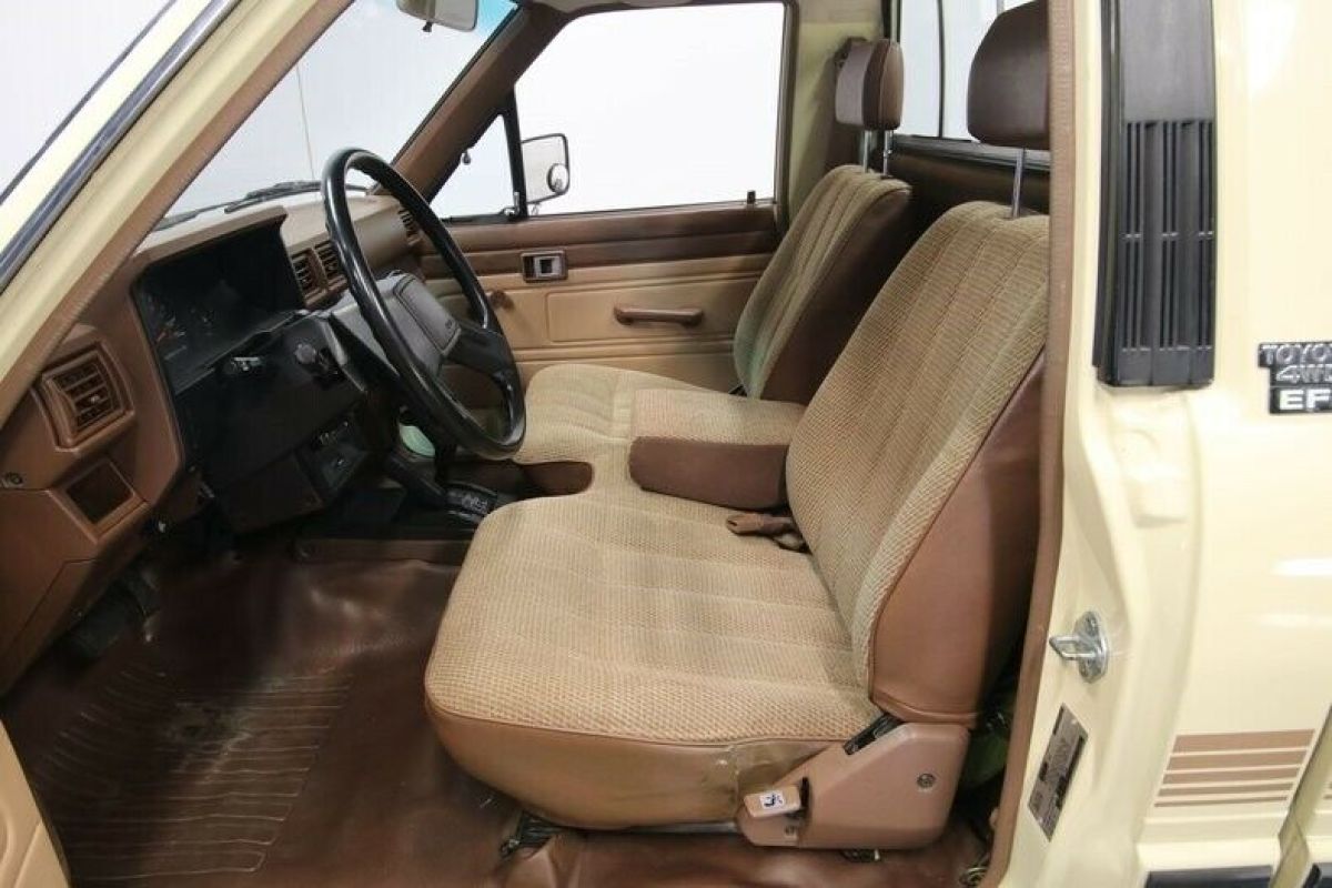 1986 Toyota Pickup 4X4 - photo 5