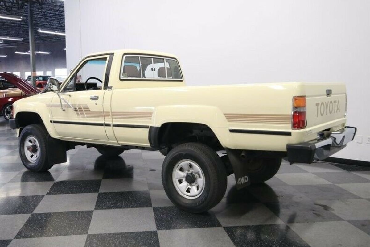 1986 Toyota Pickup 4X4 - photo 9