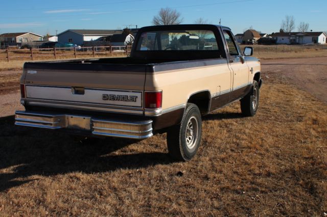1987 Chevrolet Silverado 1500 K-10 4x4 - photo 4