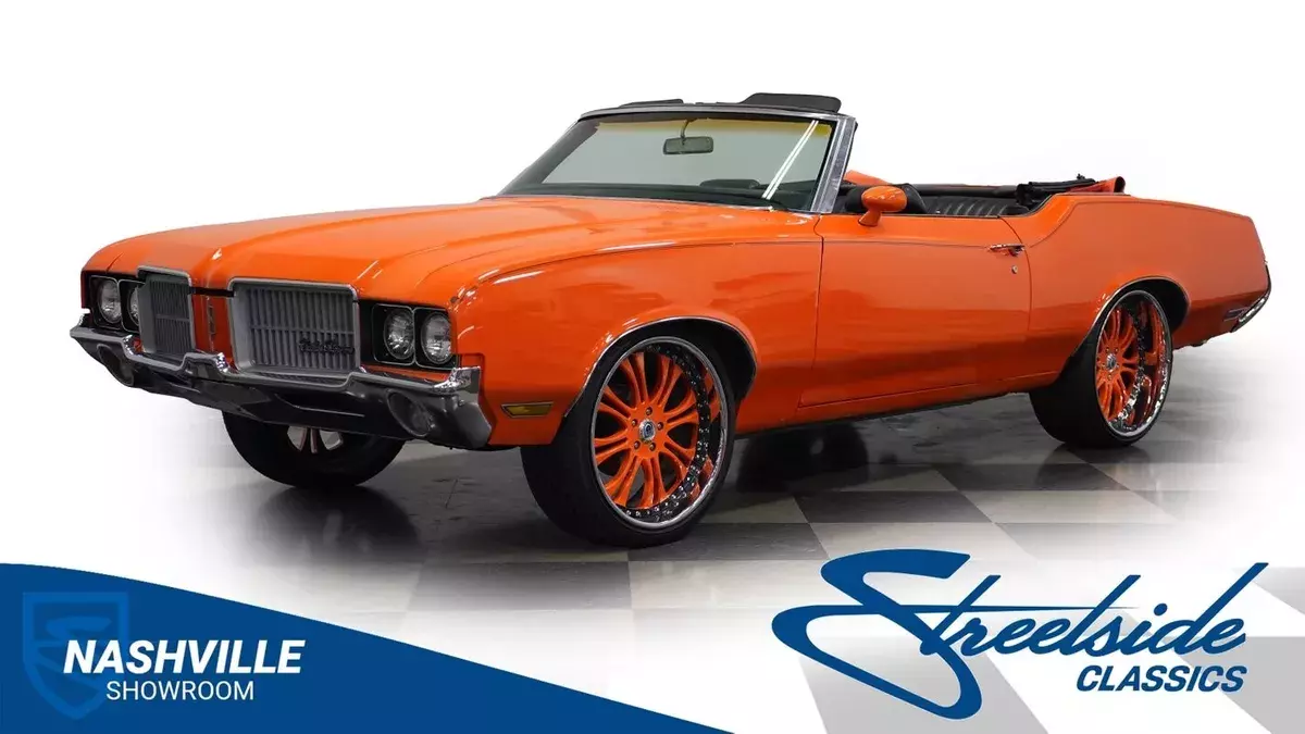 Fuel injected 350ci V8 custom orange paint 22" Asanti wheels 1972 Oldsmobile Cutlass Convertible
