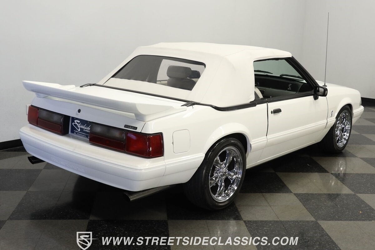1993 Ford Mustang Convertible - photo 11