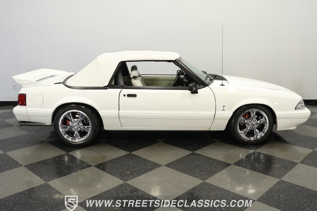 1993 Ford Mustang Convertible - photo 13