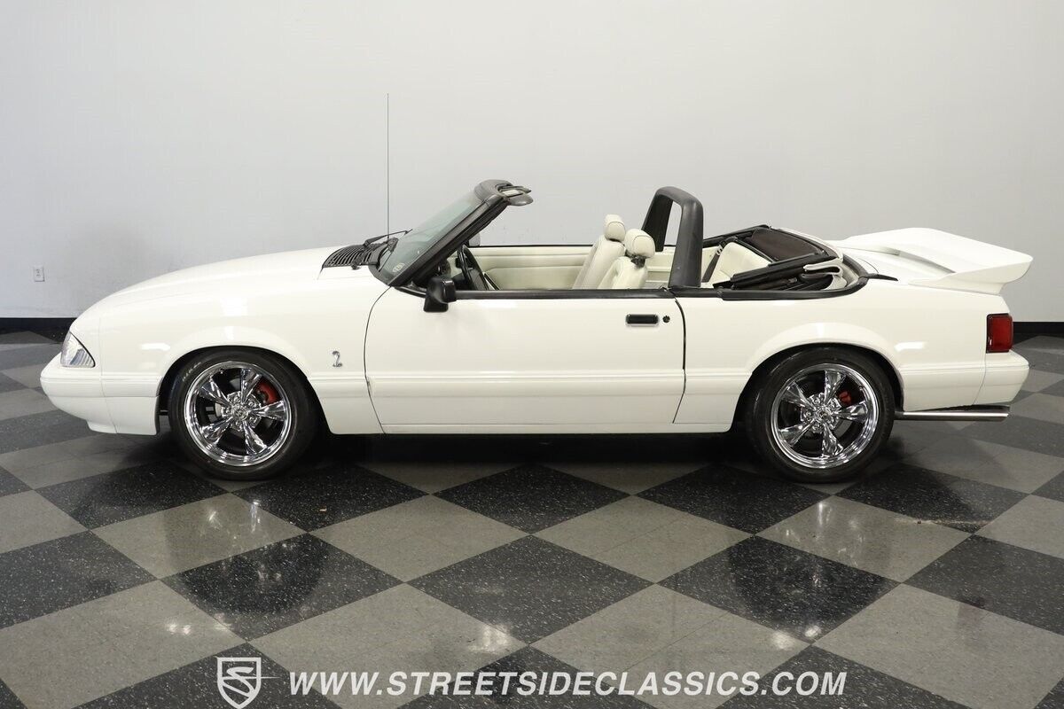1993 Ford Mustang Convertible - photo 3