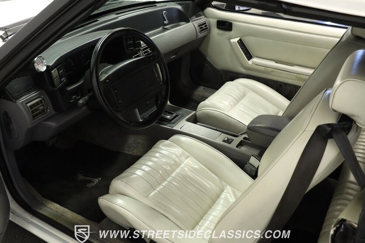 1993 Ford Mustang Convertible - photo 5