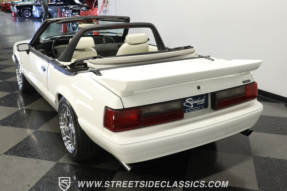 1993 Ford Mustang Convertible - photo 8