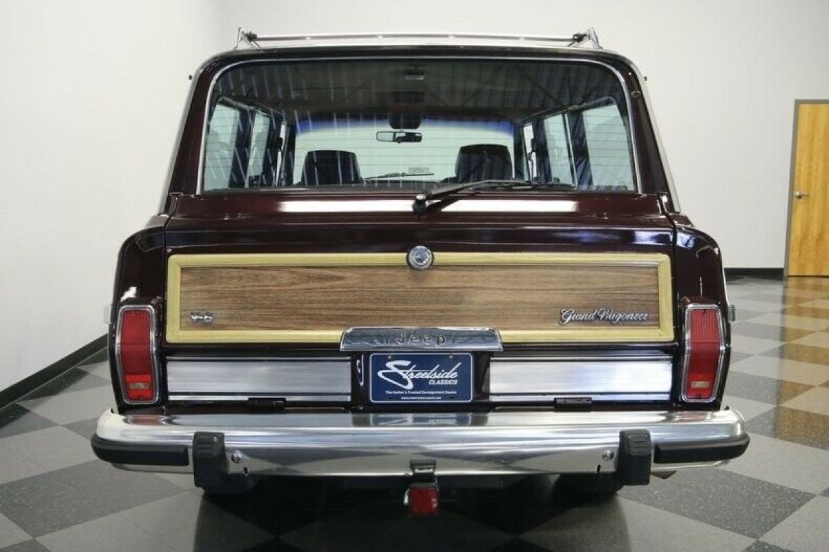 1989 Jeep Wagoneer - photo 12