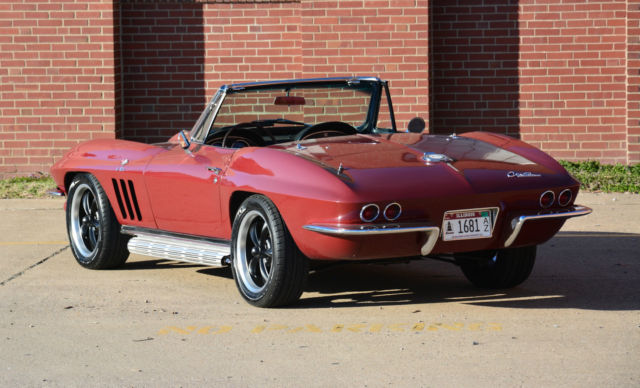 1965 Chevrolet Corvette Base Convertible 2-Door - photo 4