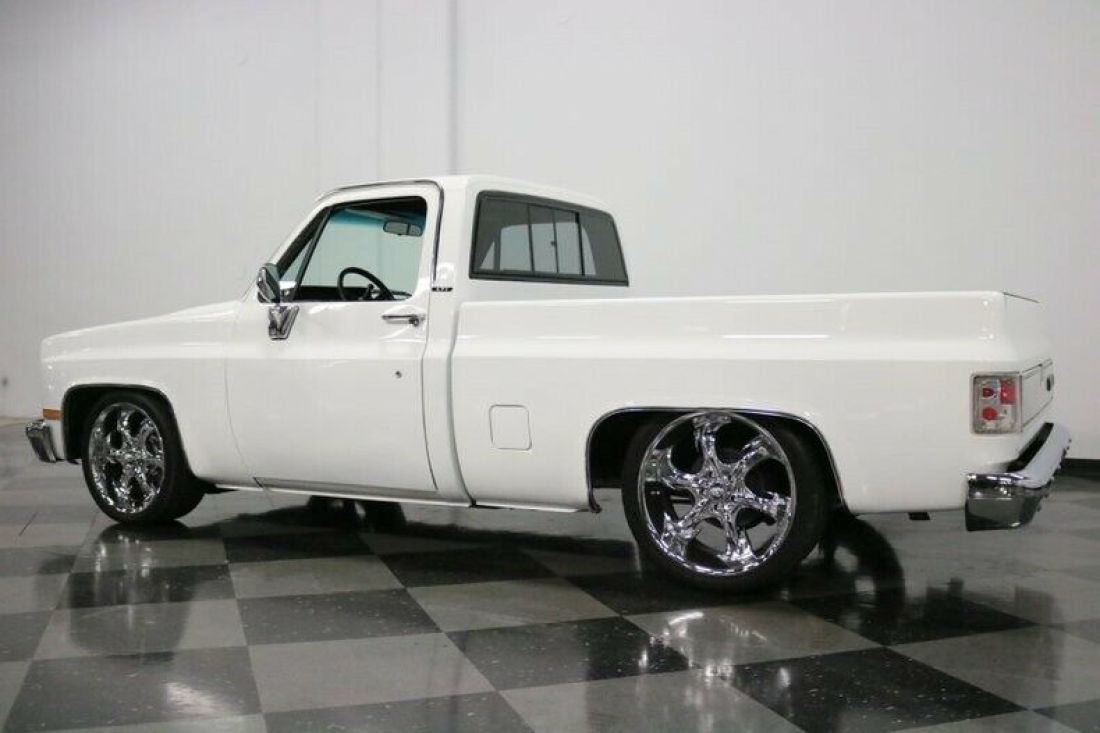 1983 Chevrolet C-10 Restomod - photo 9