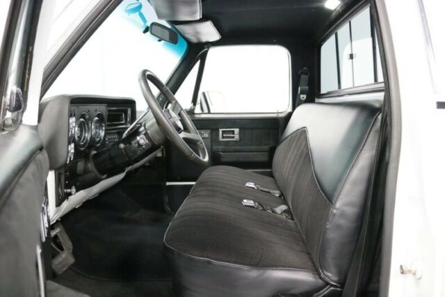 1983 Chevrolet C-10 Restomod - photo 5
