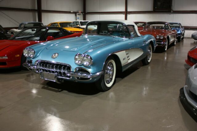 Fuel Injection 290hp, 4 speed, Nicely Restored, Great Color Combo, Beautiful Car 1959 Chevrolet Corvette