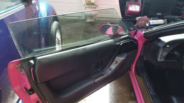1991 Chevrolet Corvette pink - photo 9