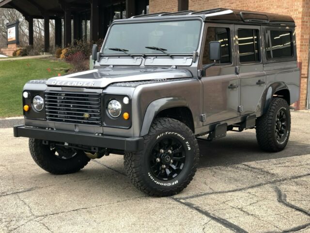1987 Land Rover Defender