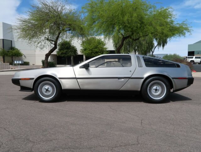 1981 DeLorean DMC-12 DMC-12 - photo 3