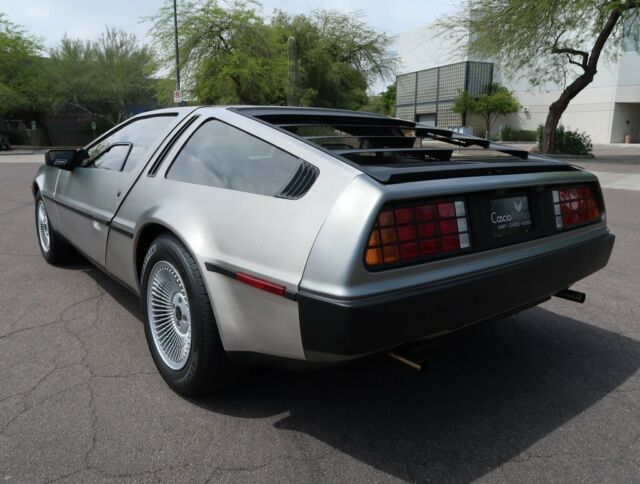 1981 DeLorean DMC-12 DMC-12 - photo 4