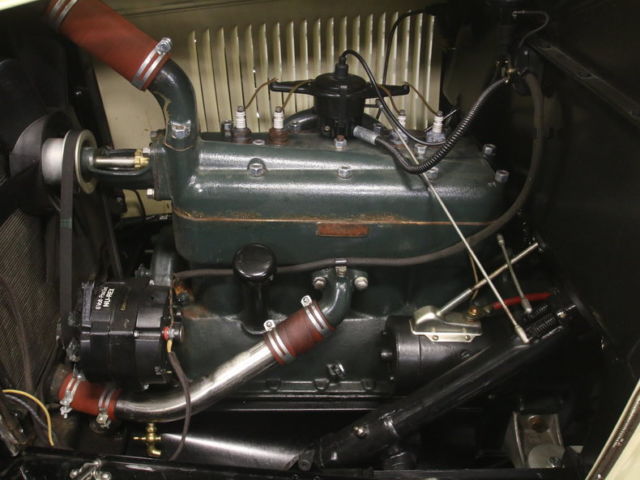 1928 Ford Model A - photo 4