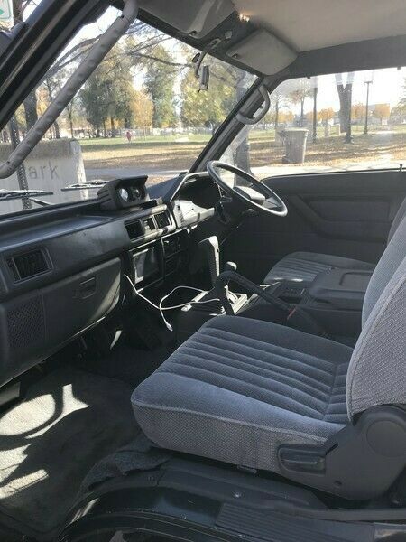 1991 Mitsubishi Delica L300 4x4 Adventure Van - photo 4