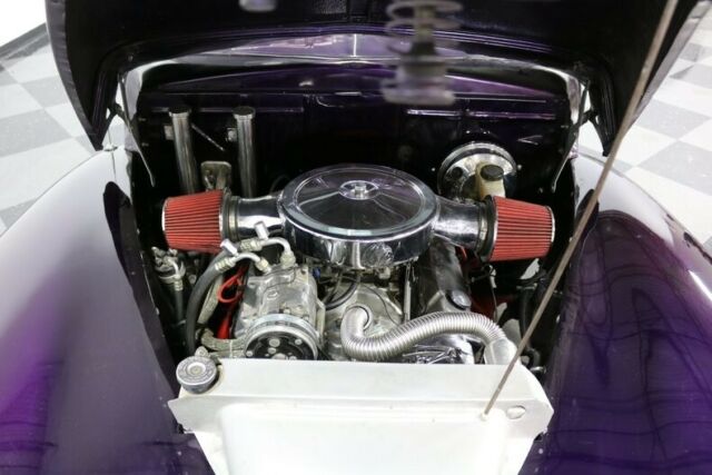 1946 Ford Deluxe Streetrod - photo 4