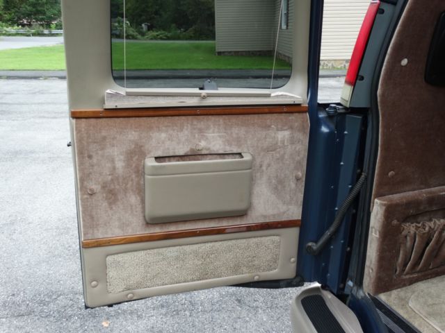 1989 Chevrolet Express leather - photo 8