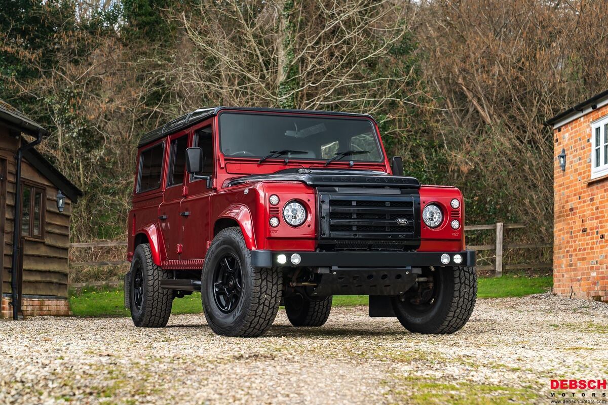 1985 Land Rover 110 3.9L V8 V8 Frame Off Restoration, Automatic, Air-Con - photo 2