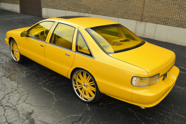 1994 Chevrolet Caprice - Professional customization! - photo 4