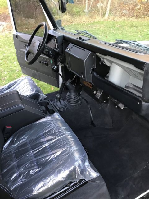 1992 Land Rover Defender 90 - photo 11
