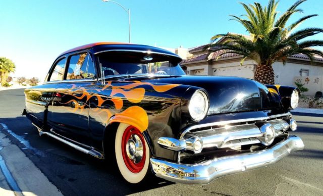 FULLY RESTORED 1954 FORD MAINLINE CUSTOM CLASSIC AIR RIDE NO RESERVE ANTIQUE 1954 Ford Mainline SHAVED 2 DR DOOR POPPERS
