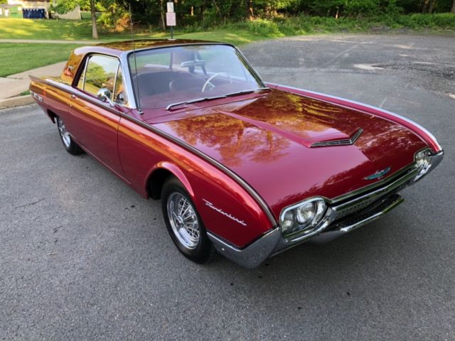 1962 Ford Thunderbird Hardtop Coupe