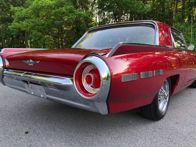 1962 Ford Thunderbird Hardtop Coupe - photo 11