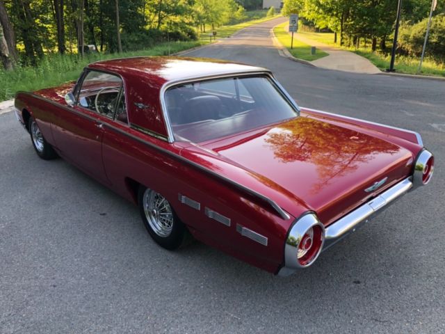1962 Ford Thunderbird Hardtop Coupe - photo 9