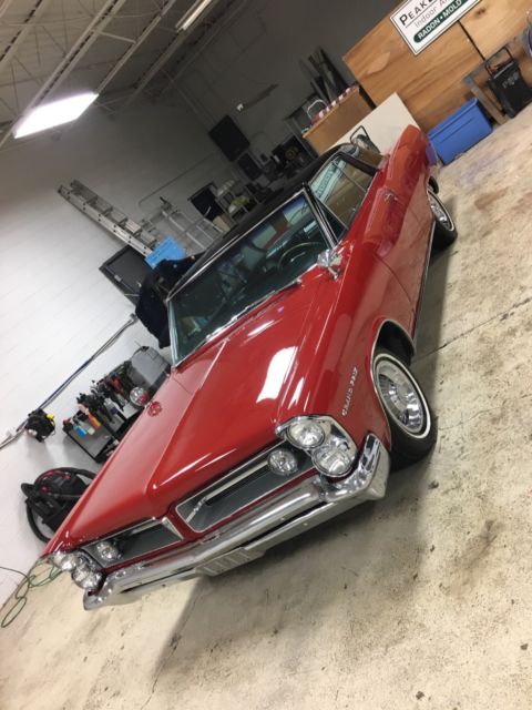 1963 Pontiac Grand Prix - photo 2
