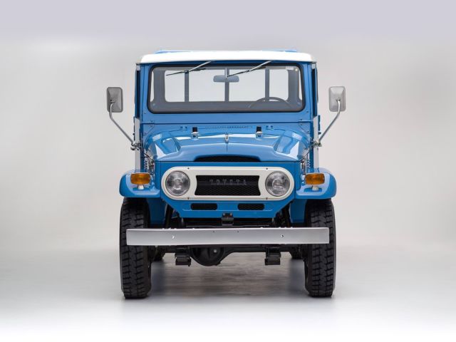 1974 Toyota Land Cruiser FJ45 Pick up - photo 2