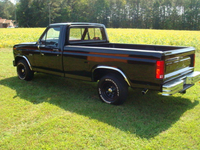 1983 Ford F-100 - photo 3