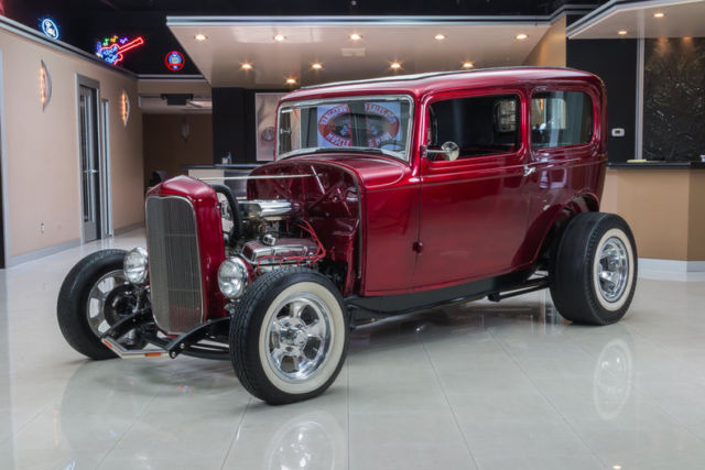 1932 Ford Tudor Street Rod