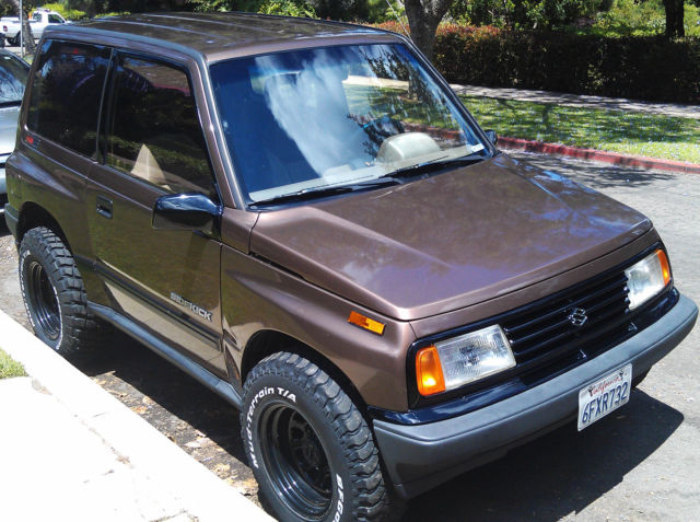 Fully restored Exterior 1989 Suzuki Sidekick JLX 1.6L in good condition 1989 Suzuki Sidekick JLX