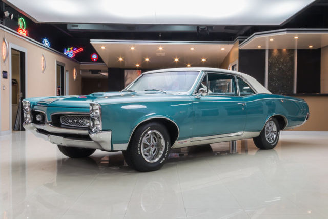 Fully Restored GTO! 400ci V8 Engine, Automatic, PS, PB, Bucket Seats & Console! 1967 Pontiac GTO