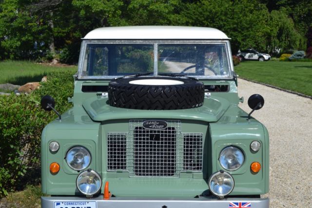 Fully Restored Land Rover Series 2A 110'WB Showroom condition. 1971 Land Rover Defender
